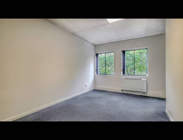 346M² BUSINESS CENTRE TO LET IN BRYANSTON